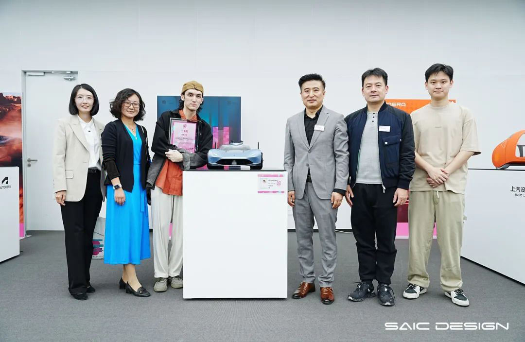 ef6051312bc083eb5003f1212ee37322.jpg
